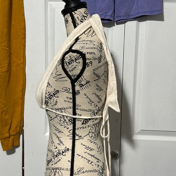 Women’s Urban Outfitters x Motel Yessa Festival Top - Picture 6 of 7